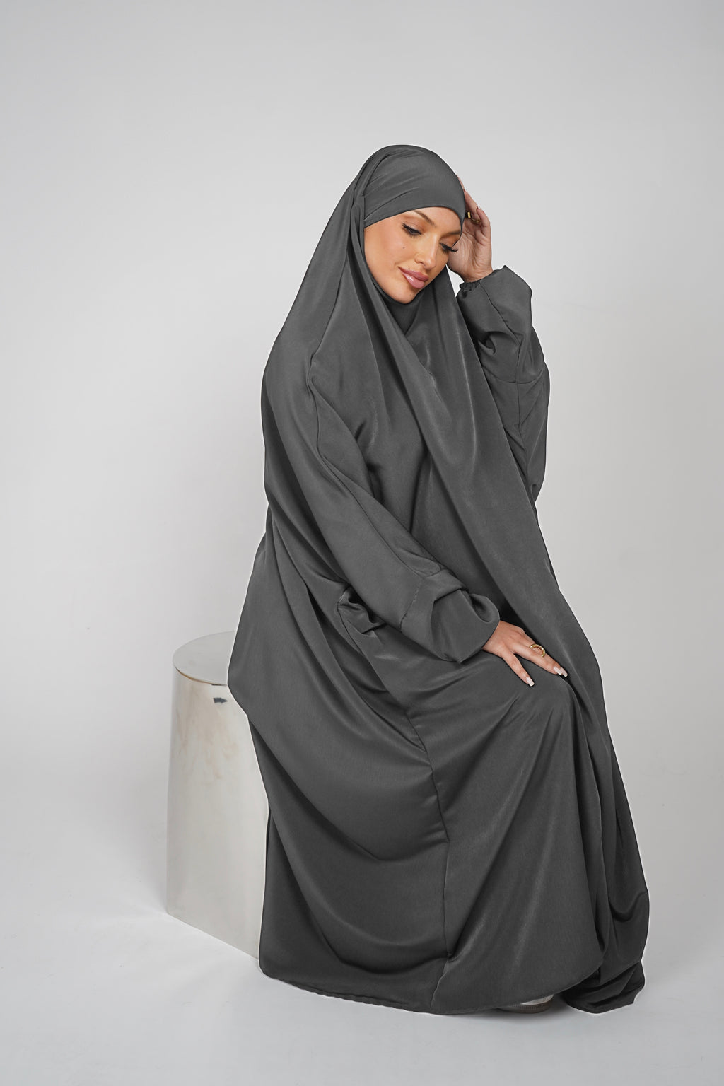 JILBEB UNE PIÈCE GRIS FONCÉ