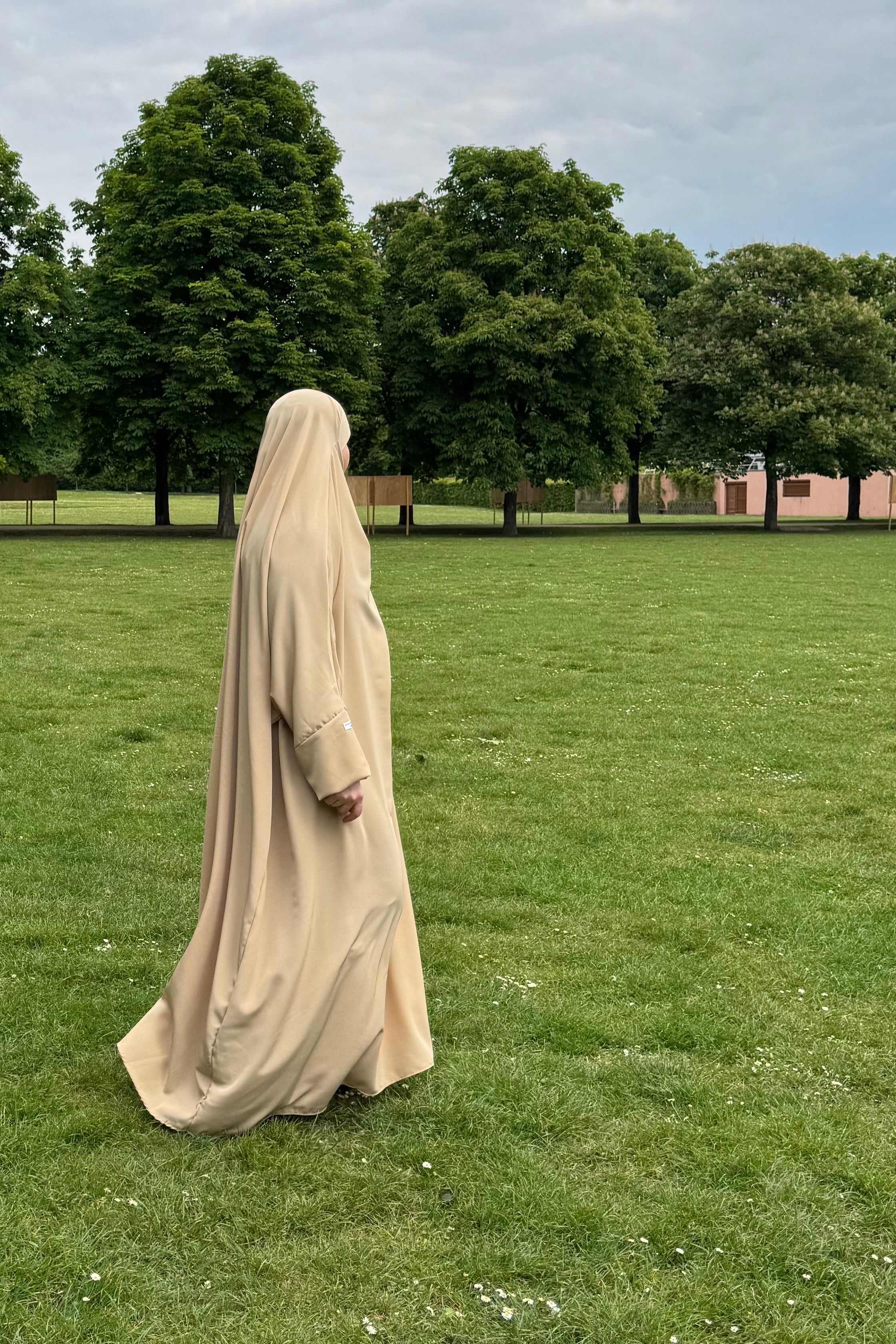 JILBEB UNE PIÈCE BEIGE
